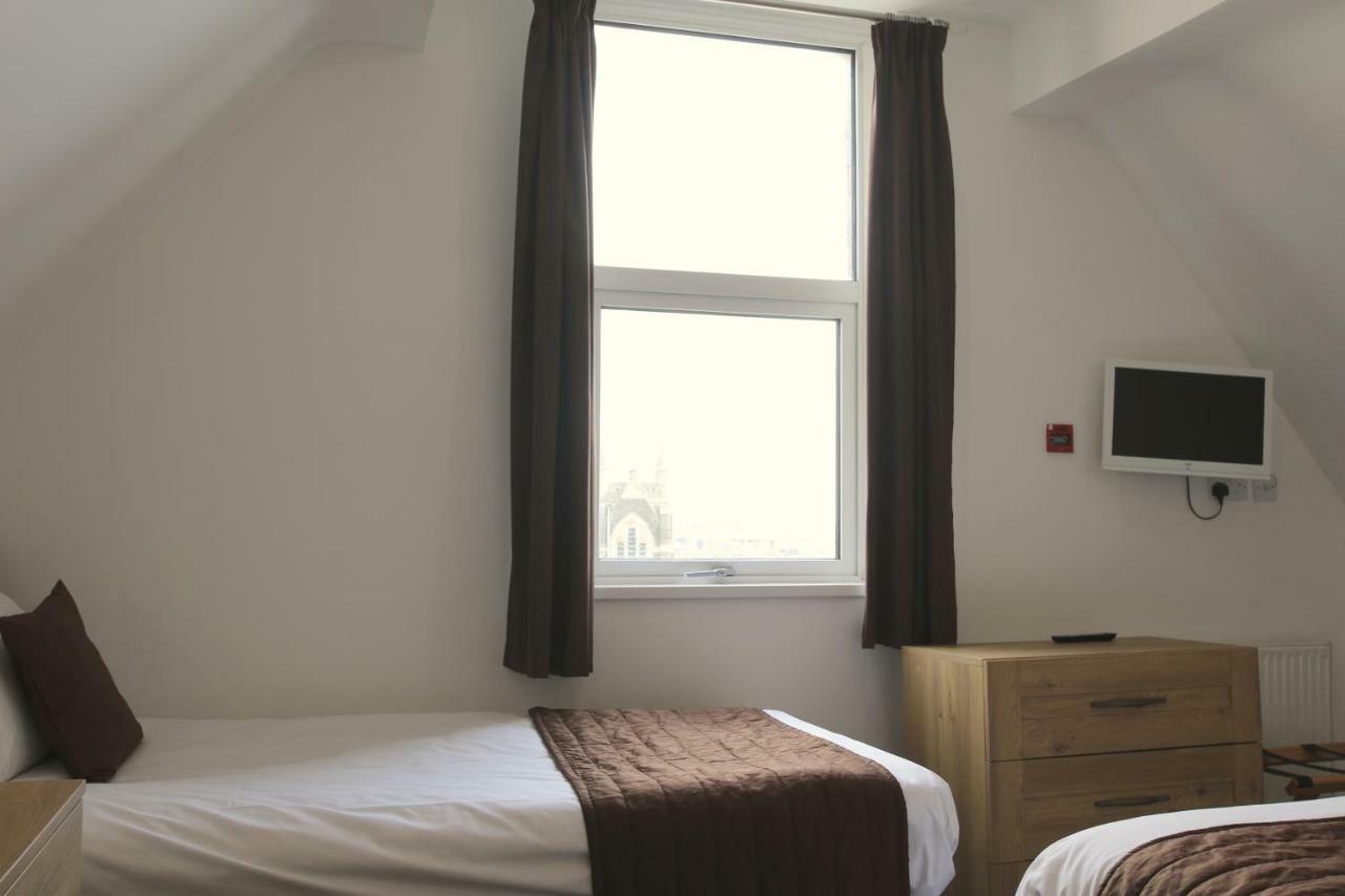 Aberthaw House Hotel Barry Bilik gambar